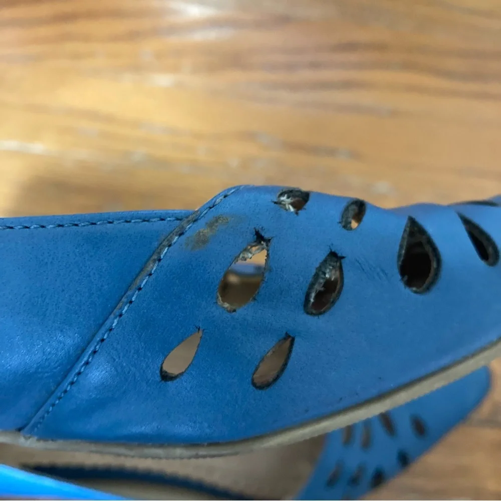 4/$10 - Restricted Laser Cutout Flats - Blue
